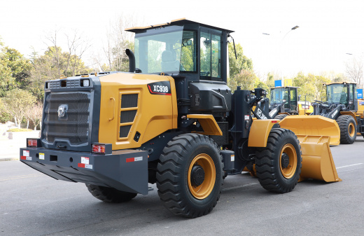 Фронтальный погрузчик XCMG XC938